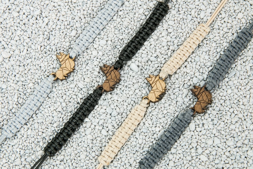 Wooden Bracelet Dog 03 Merbau Cotton (2)