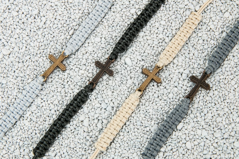 Wooden Bracelet Cross Merbau Cotton (2)