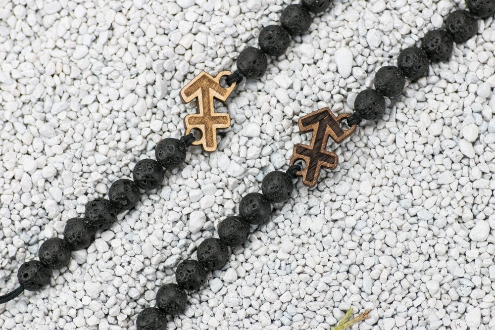 Drewniana bransoletka Znak Zodiaku - Strzelec - Aniegre Kamień Wulkaniczny (2)