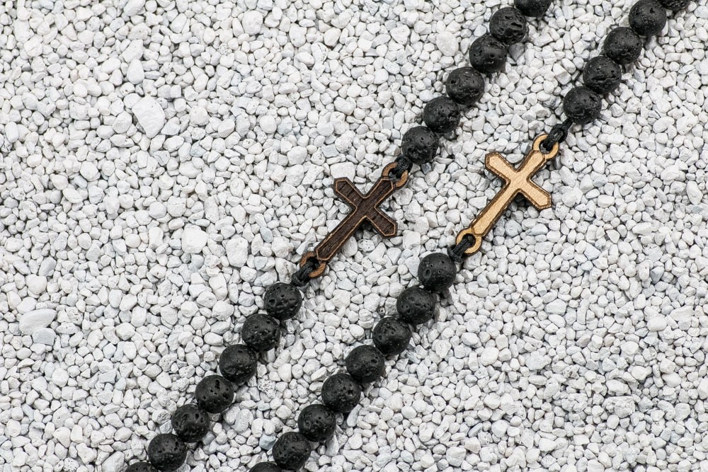 Drewniana bransoletka Krzyż Merbau Kamień Wulkaniczny (2)