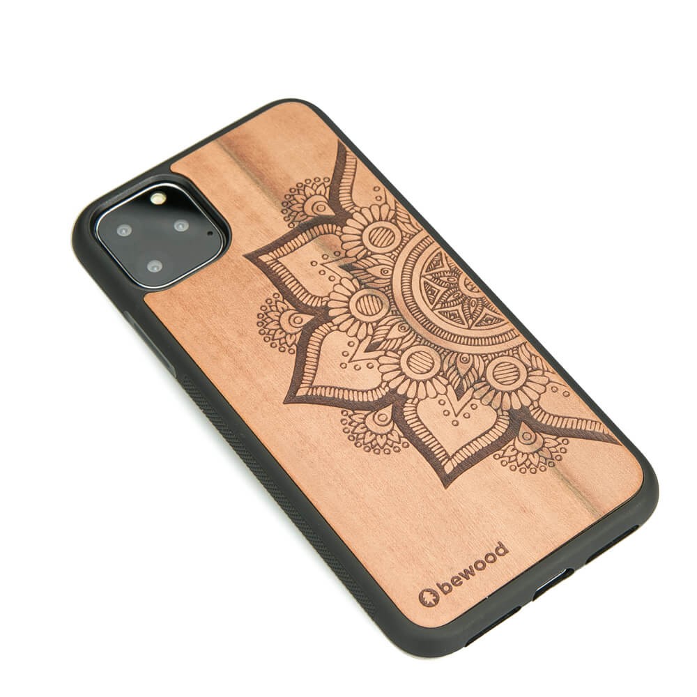 Drewniane Etui na iPhone 11 PRO MAX MANDALA JABŁOŃ (2)