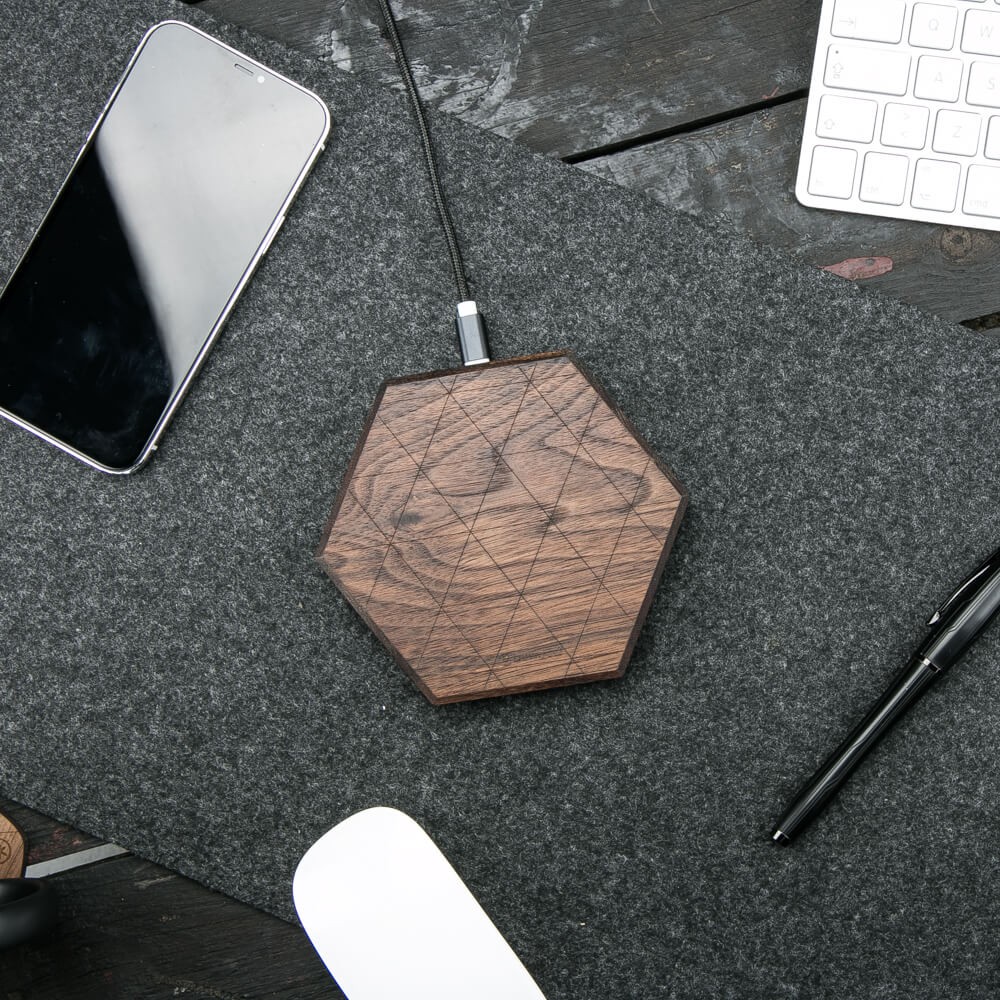 Ładowarka indukcyjna Bewood Slim Hexagon QI 15W Orzech (7)
