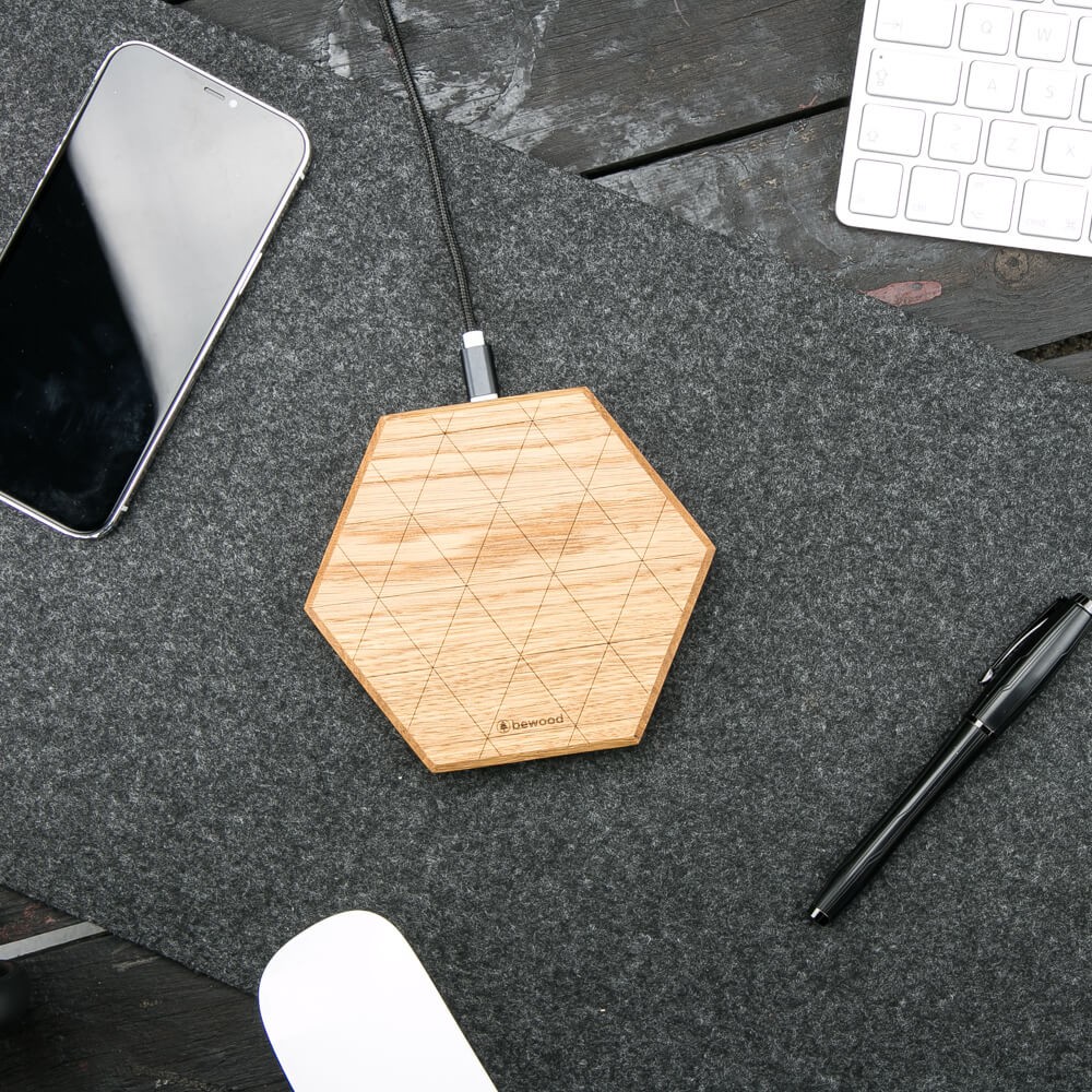Ładowarka indukcyjna Bewood Slim Hexagon QI 15W Dąb (8)