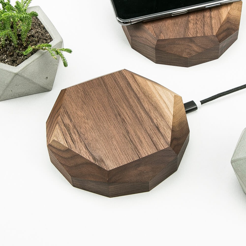 Ładowarka indukcyjna Bewood Geometryczna QI 15W Orzech (4)
