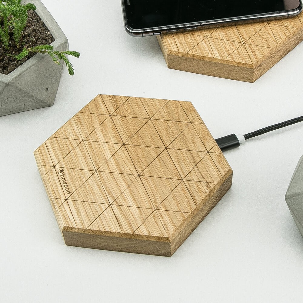Ładowarka indukcyjna Bewood Slim Hexagon QI 15W Dąb (4)