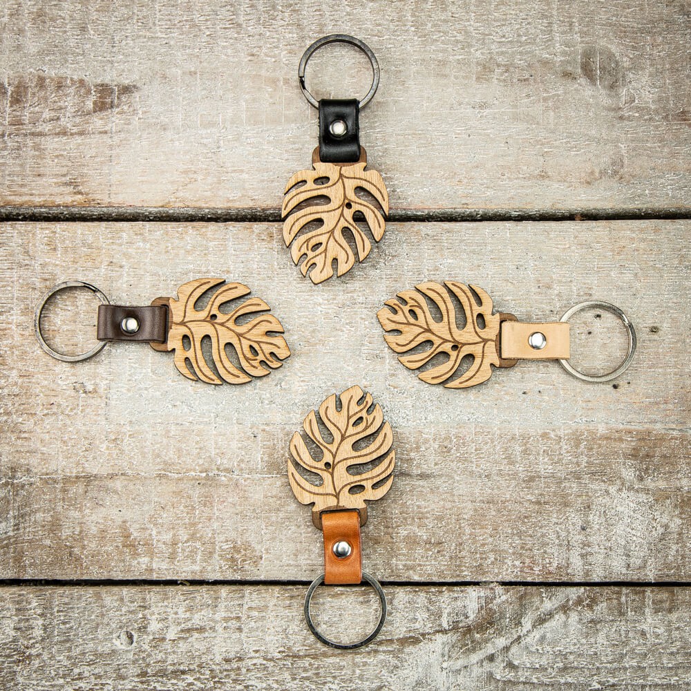 Wooden Keychain Leather Monstera Anigre (2)