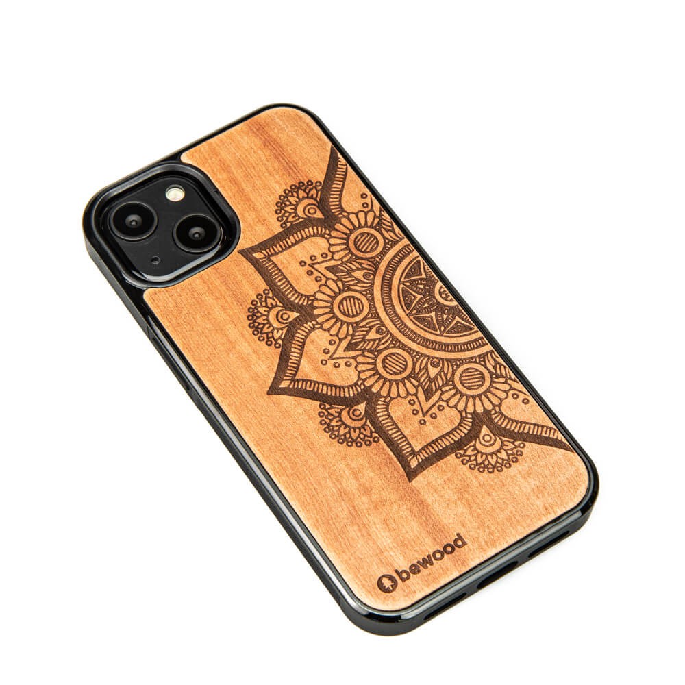 Drewniane Etui na iPhone 13 MANDALA JABŁOŃ (2)