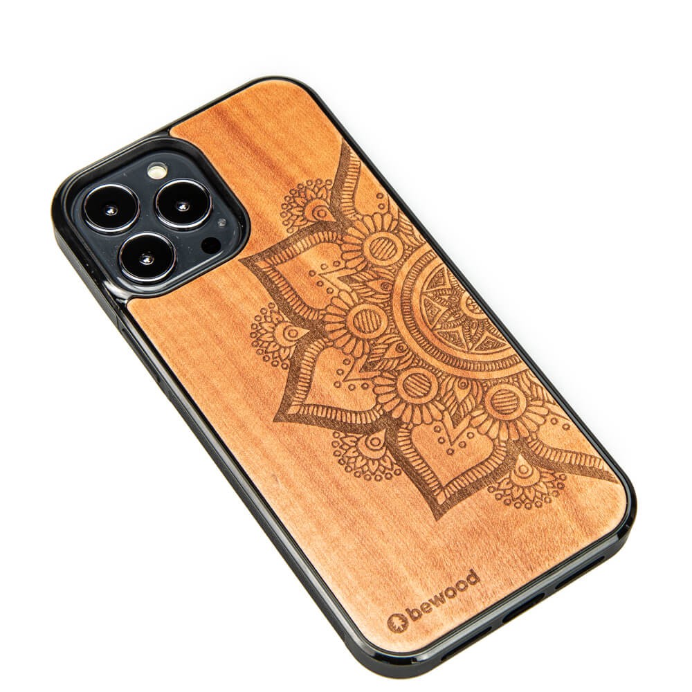 Drewniane Etui na iPhone 13 Pro Max MANDALA JABŁOŃ (2)
