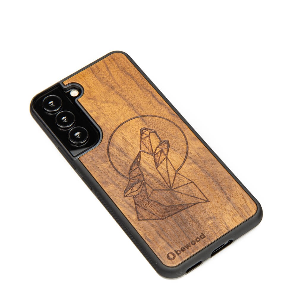 Samsung Galaxy S22 Wolf Imbuia Wood Case (2)