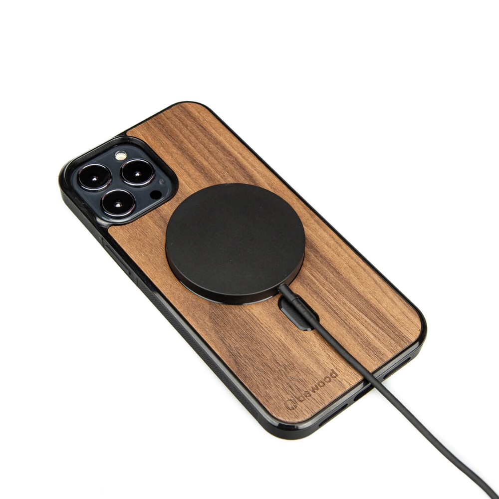 Drewniane Etui Bewood na iPhone 13 Pro Max Orzech Amerykański MagSafe (3)