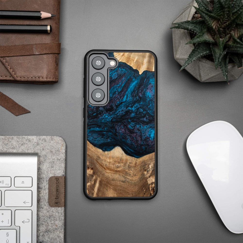 Etui Bewood Unique na Samsung Galaxy S23 - Planets - Neptun (2)