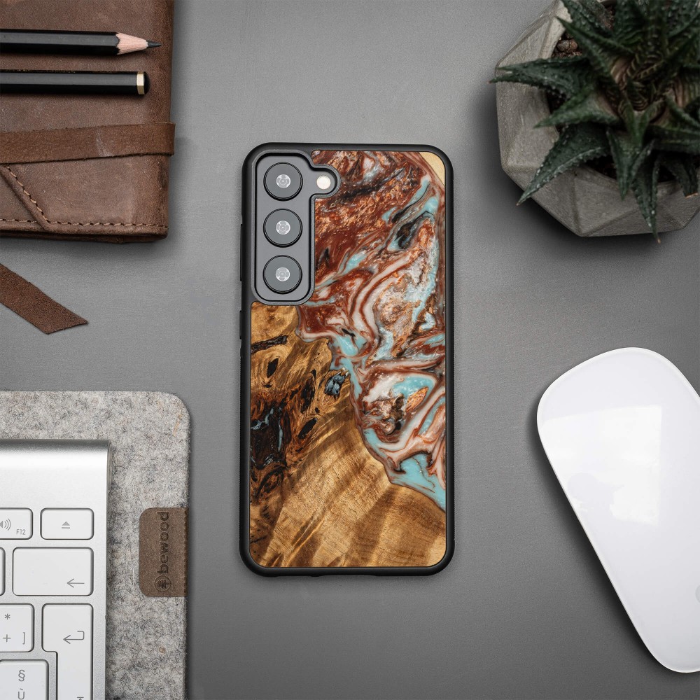 Etui Bewood Unique na Samsung Galaxy S23 - Planets - Jowisz (2)