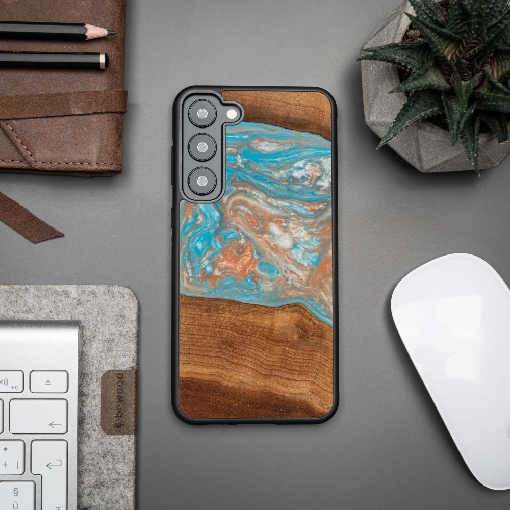 Etui Bewood Unique na Samsung Galaxy S23 Plus - Planets - Saturn (2)