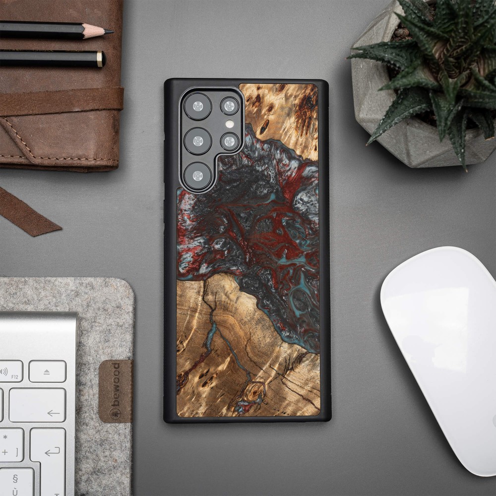 Etui Bewood Unique na Samsung Galaxy S22 Ultra - Planets - Pluton (3)