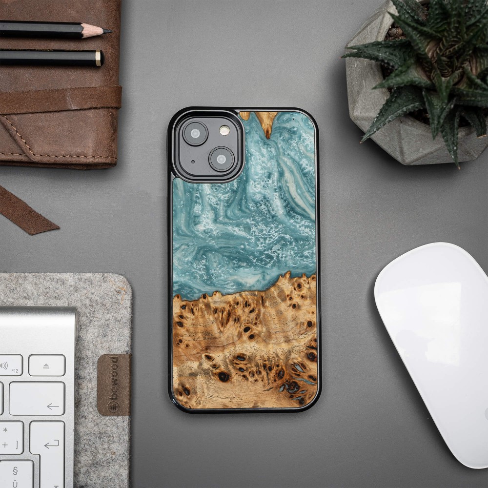 Etui Bewood Unique na iPhone 14 - Planets - Uran (2)