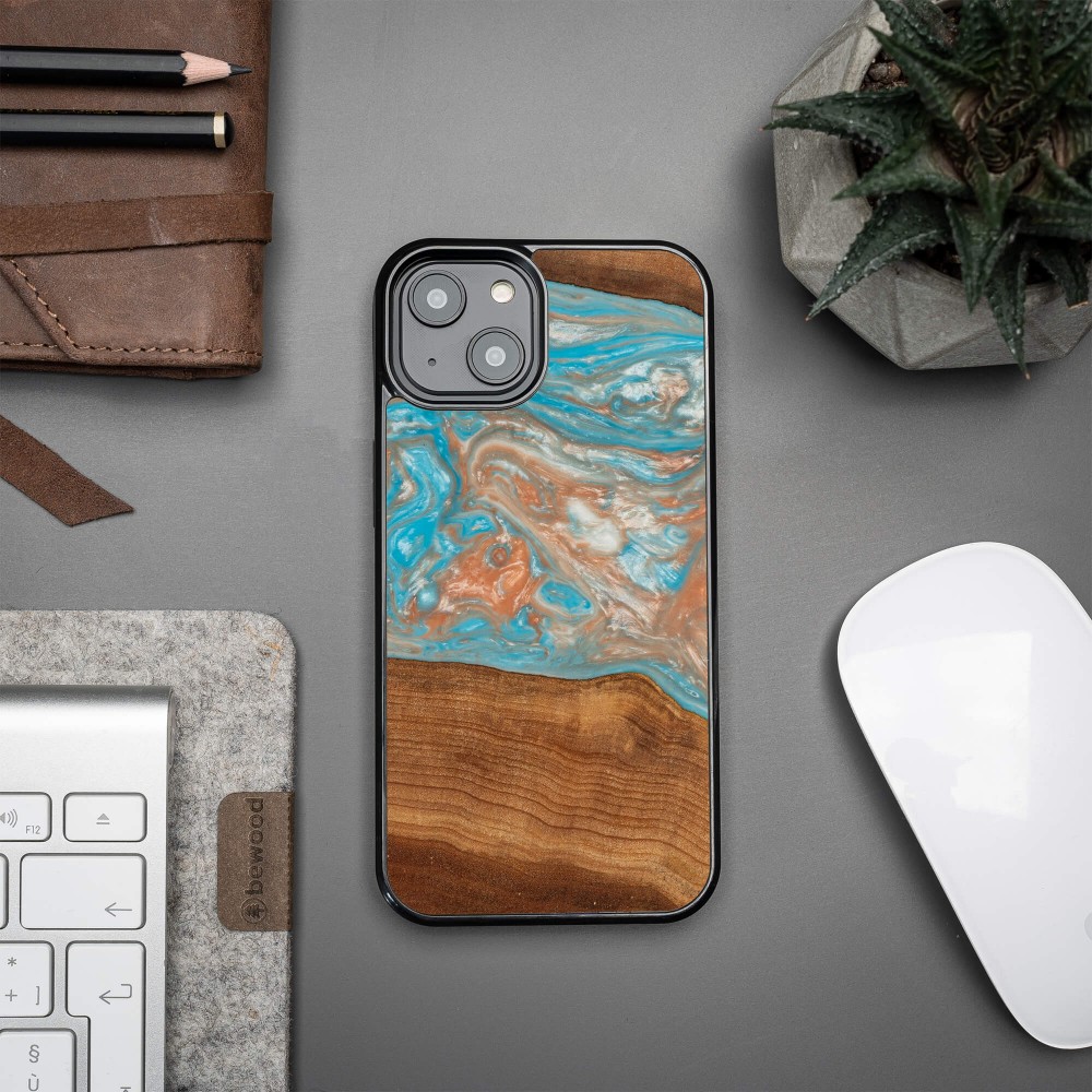 Etui Bewood Unique na iPhone 14 - Planets - Saturn (2)