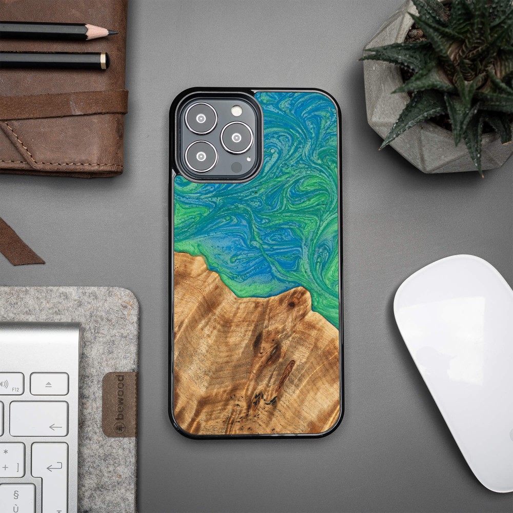 Etui Bewood Unique na iPhone 13 Pro Max - Neons - Tokyo (2)