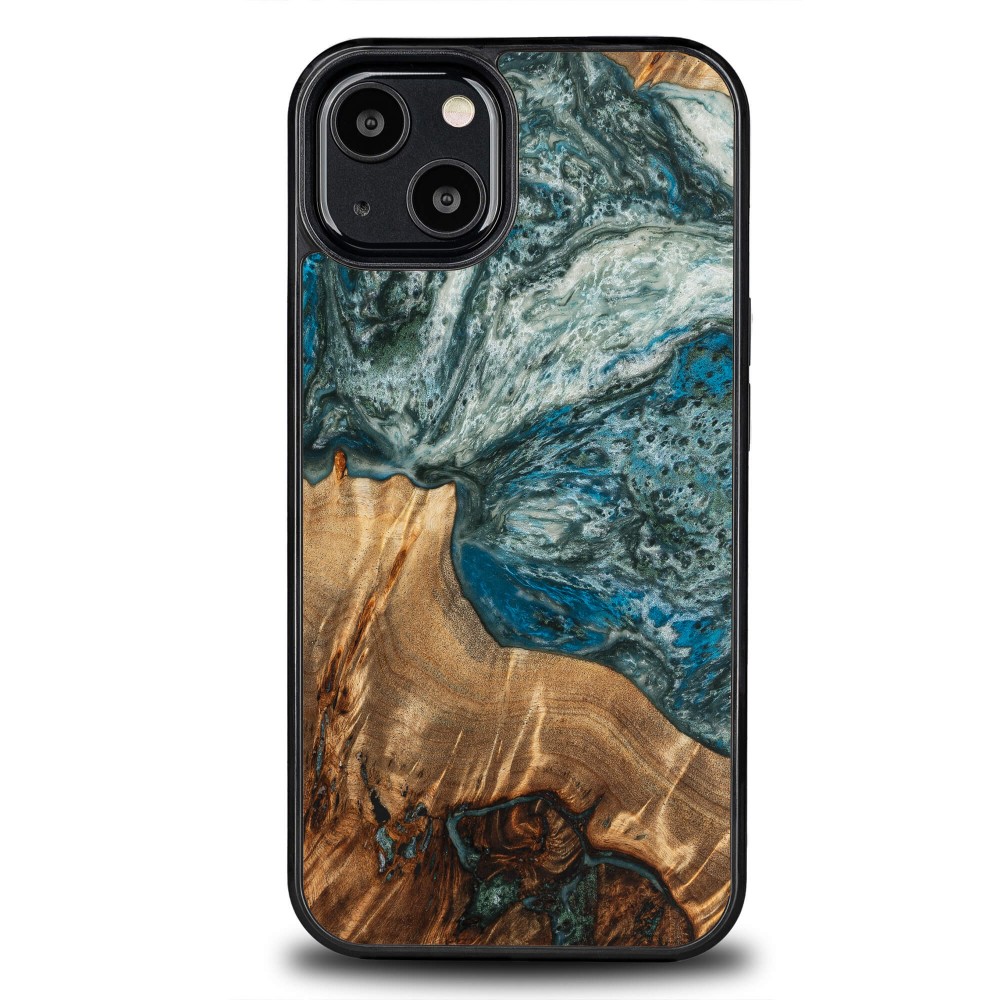 Etui Bewood Unique na iPhone 13 - Planets - Ziemia (1)
