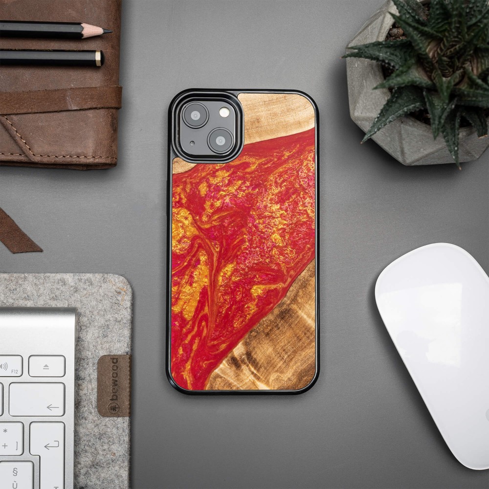Etui Bewood Unique na iPhone 13 - Neons - Paris (2)