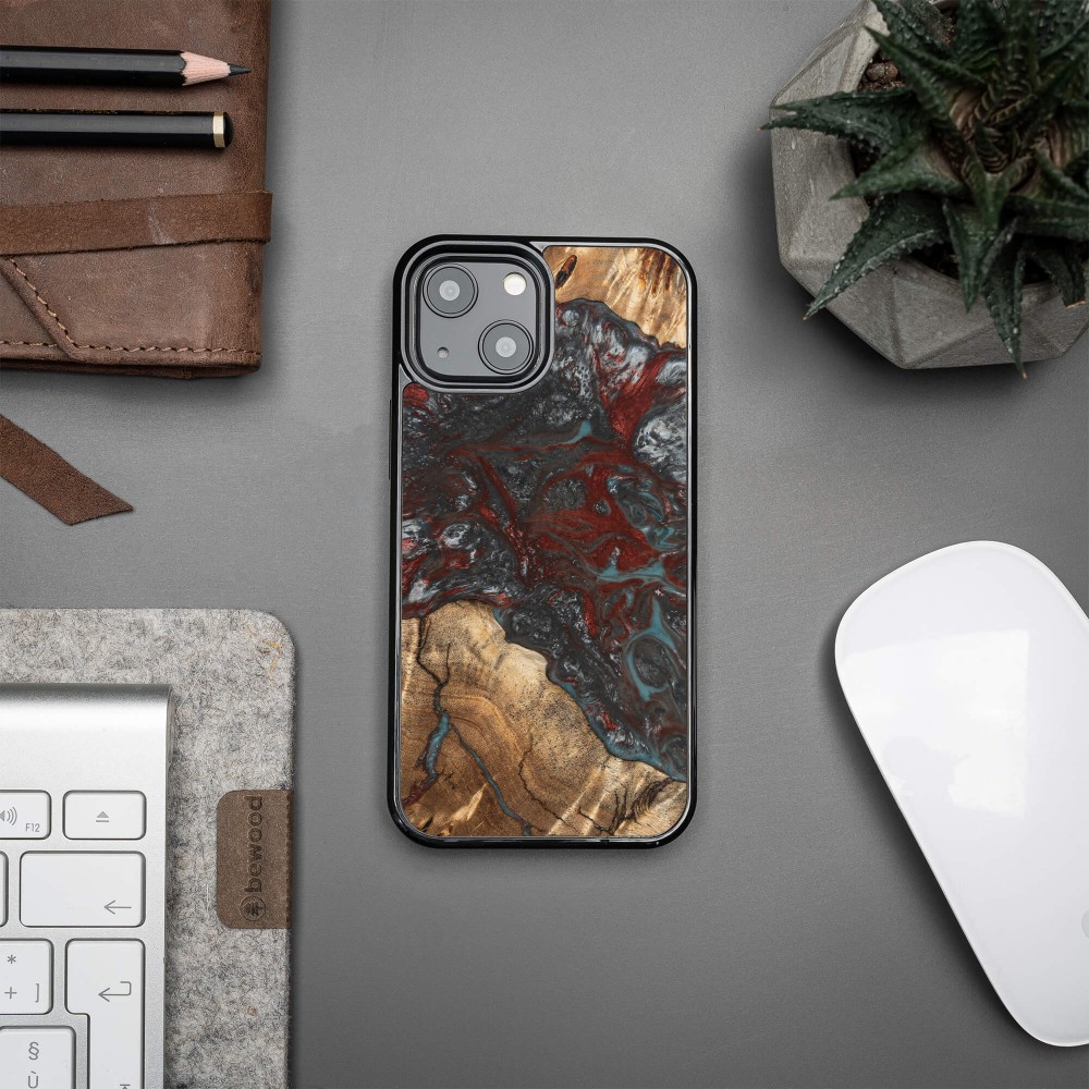 Etui Bewood Unique na iPhone 13 Mini - Planets - Pluton (2)
