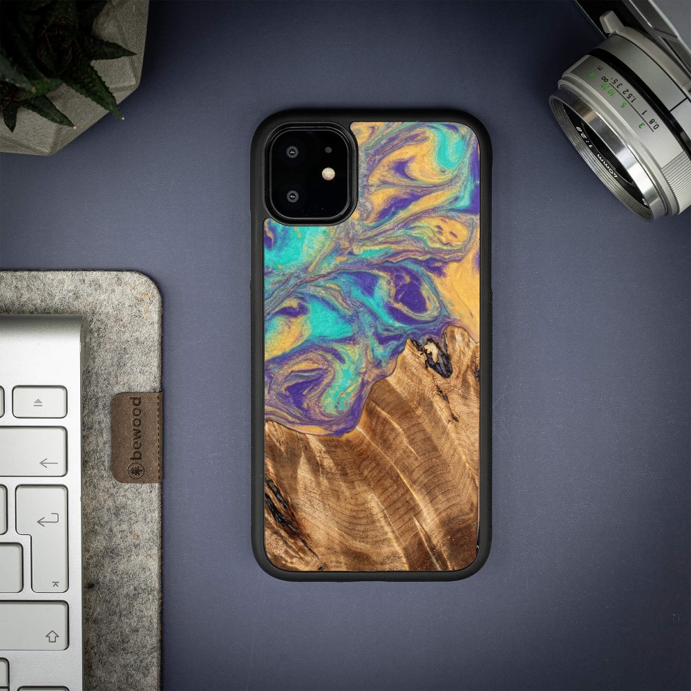 Etui Bewood Unique na iPhone 11 - Planets - Merkury (2)