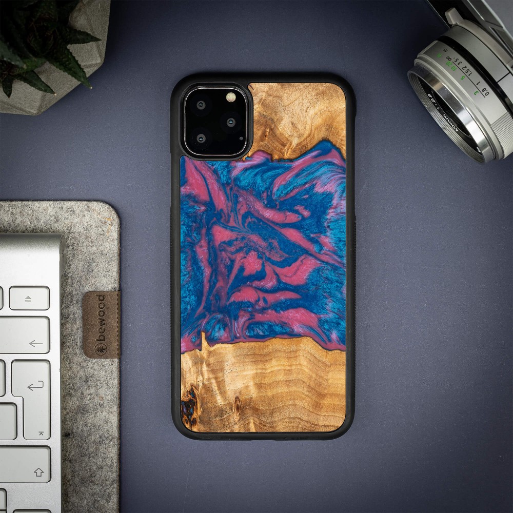 Etui Bewood Unique na iPhone 11 Pro Max - Neons - Vegas (2)