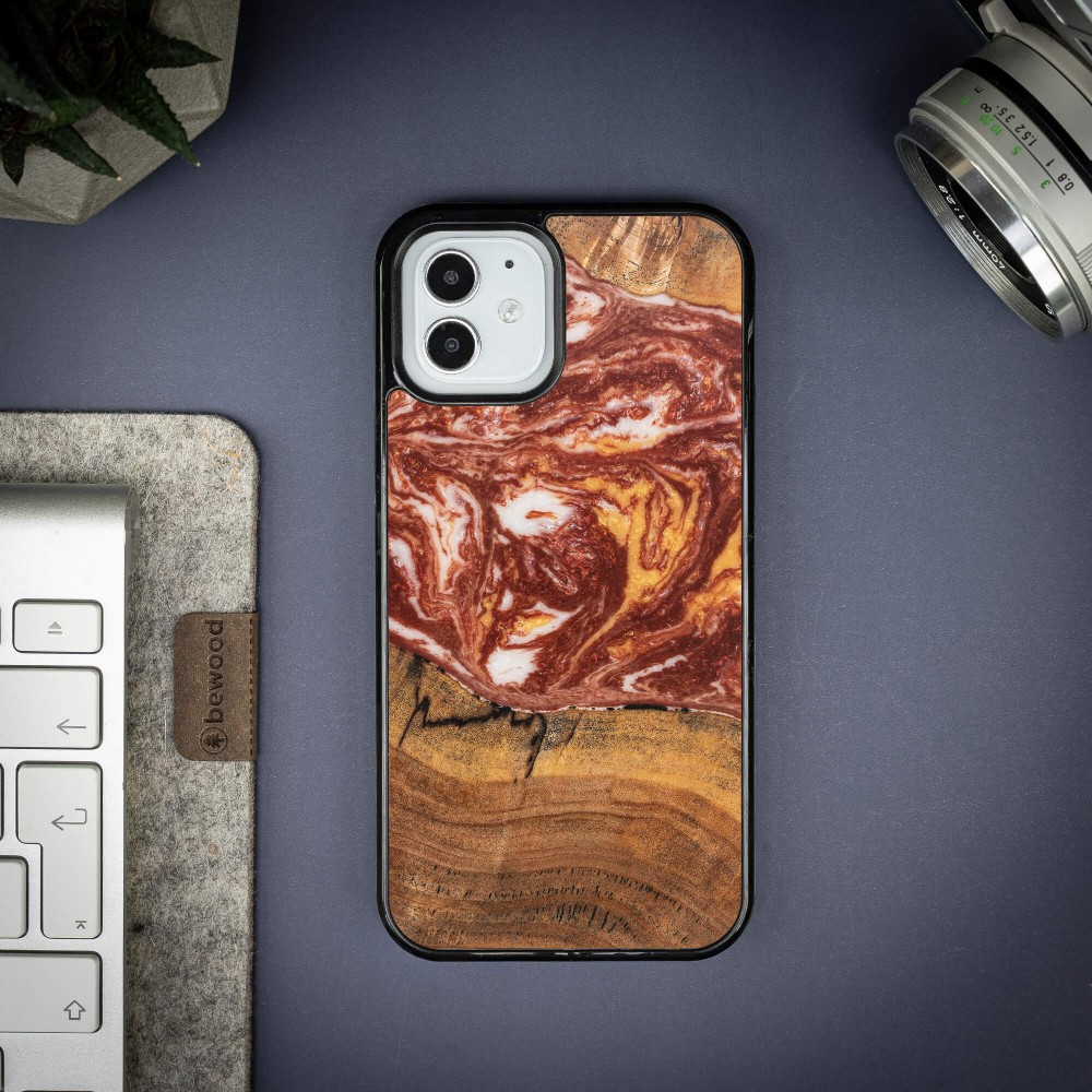 Etui Bewood Unique na iPhone 12 / 12 Pro - Planets - Mars (2)