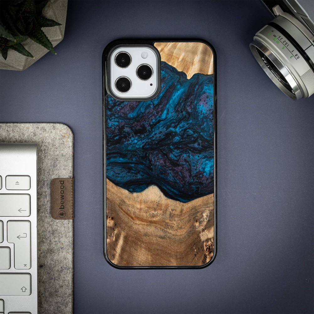 Etui Bewood Unique na iPhone 12 Pro Max - Planets - Neptun (2)