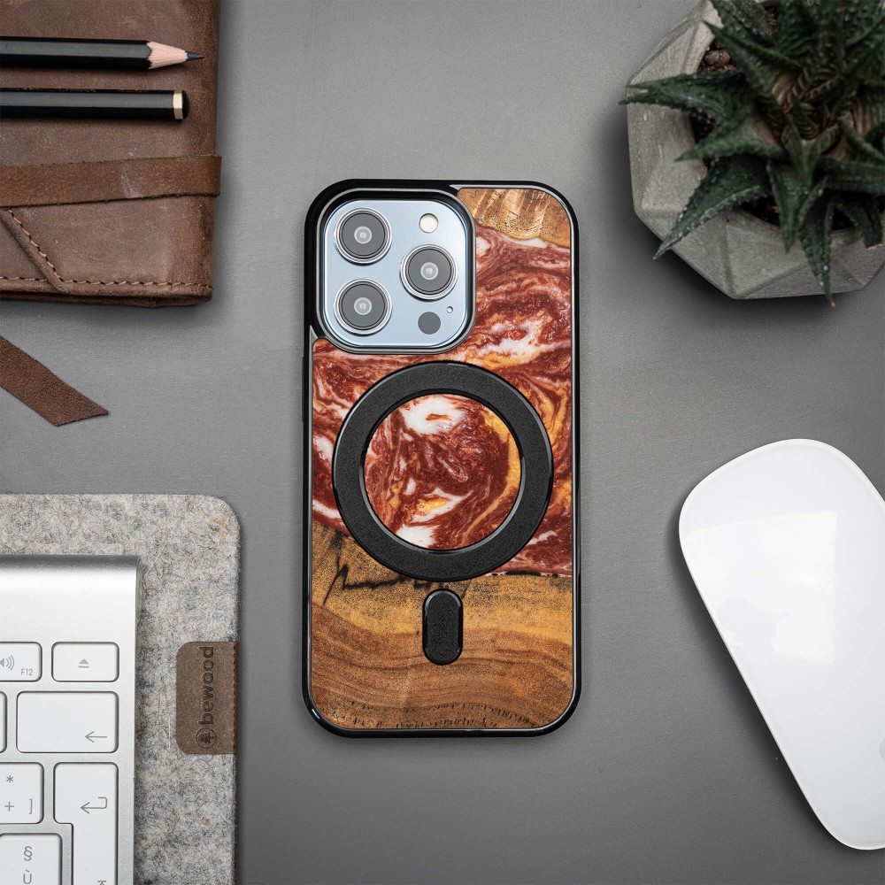 Etui Bewood Unique na iPhone 14 Pro - Planets - Mars z MagSafe (3)
