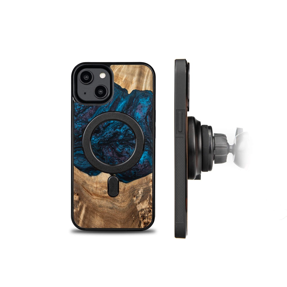 Bewood Resin Case - iPhone 14 - Planets - Neptune - MagSafe (2)