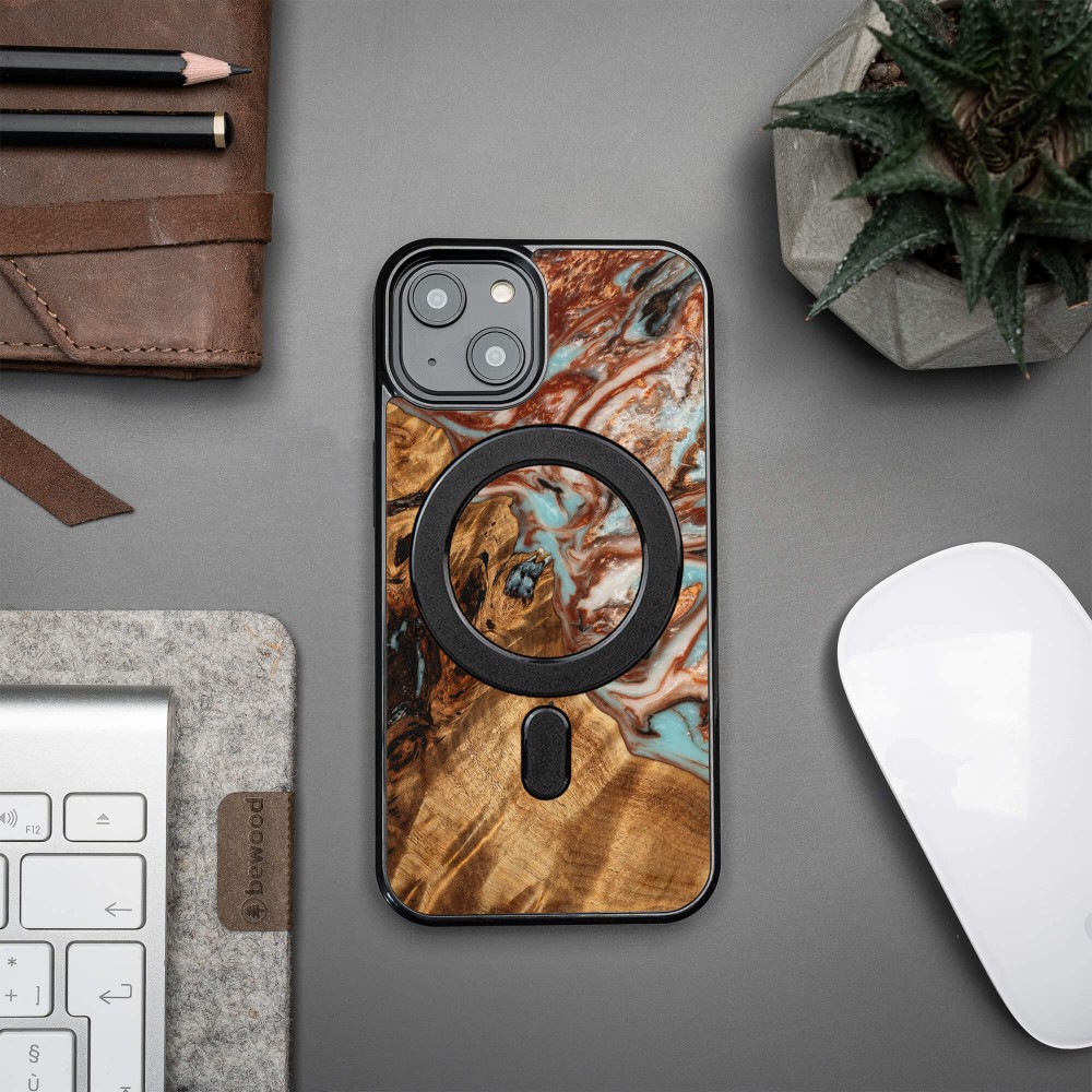 Etui Bewood Unique na iPhone 14 - Planets - Jowisz z MagSafe (3)