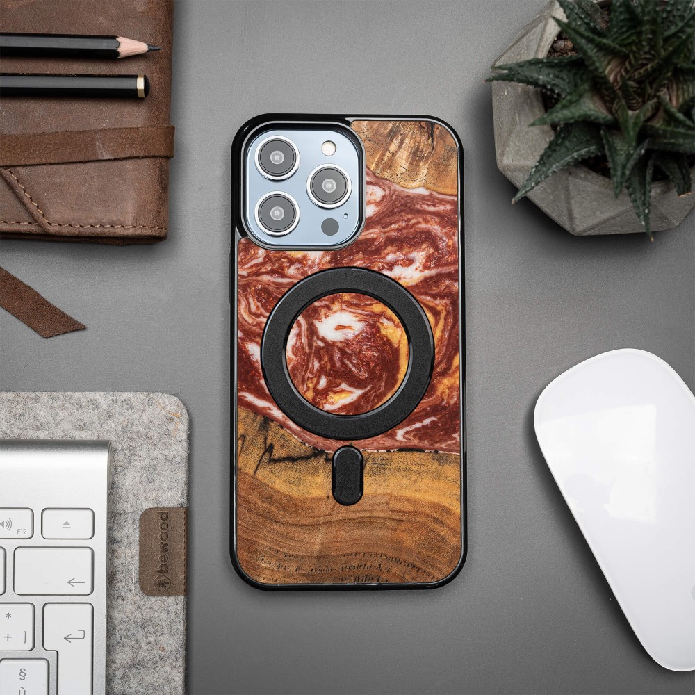 Etui Bewood Unique na iPhone 14 Pro Max - Planets - Mars z MagSafe (3)