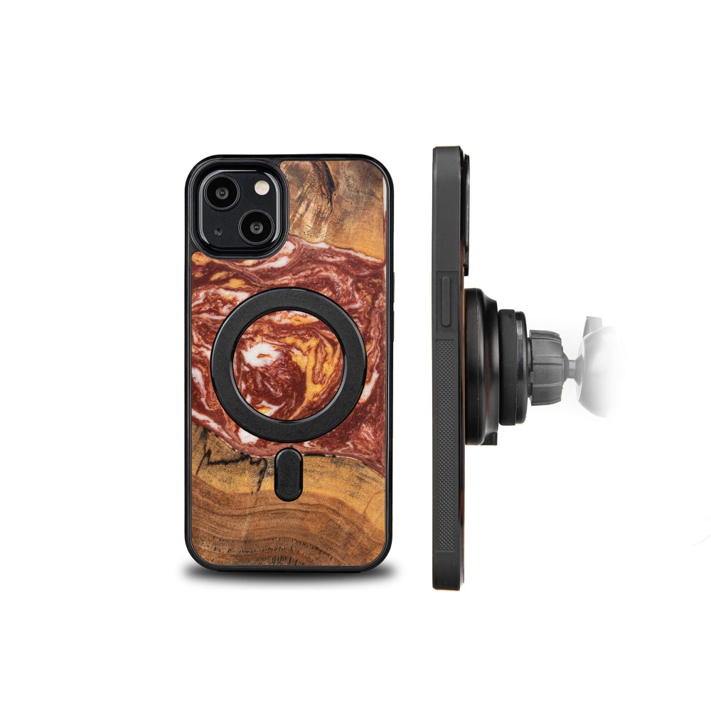 Etui Bewood Unique na iPhone 13 - Planets - Mars z MagSafe (2)