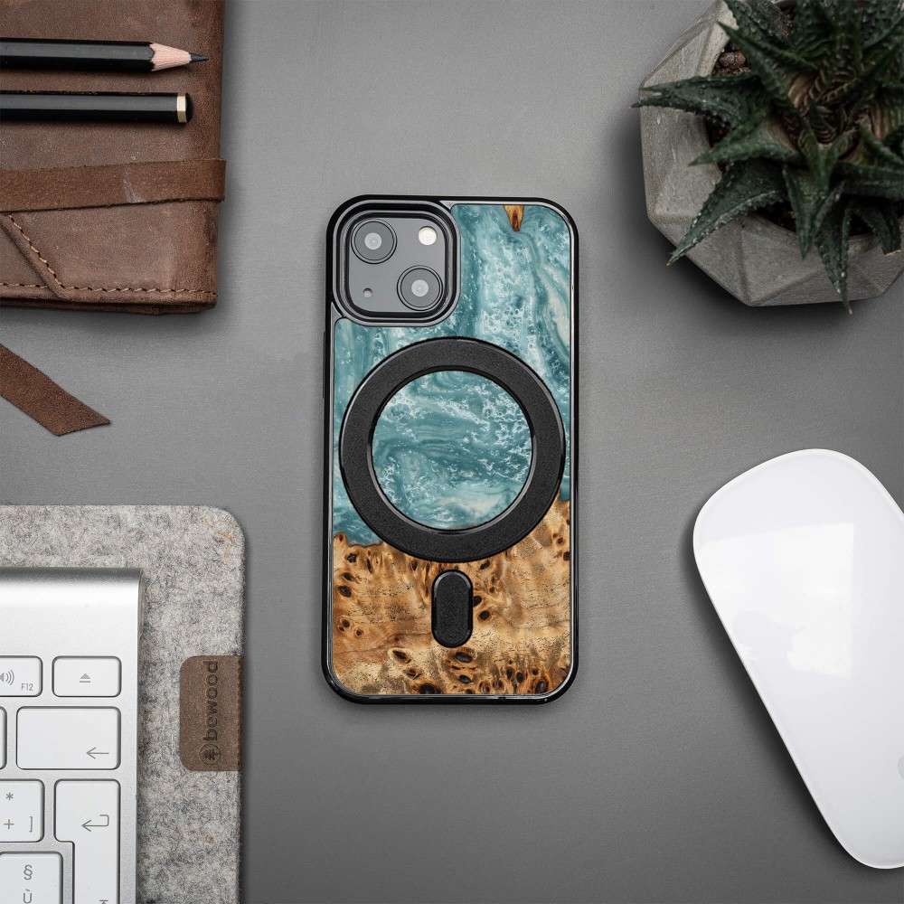 Etui Bewood Unique na iPhone 13 Mini - Planets - Uran z MagSafe (3)