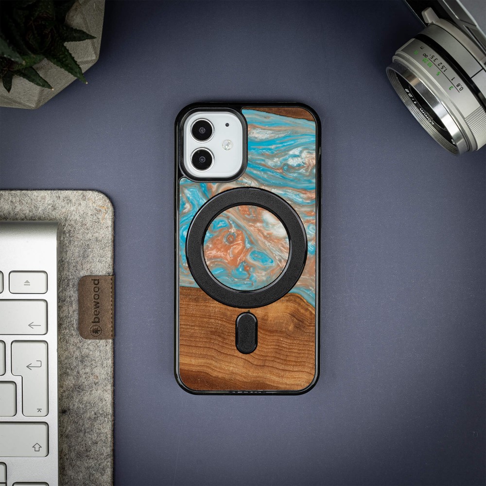 Etui Bewood Unique na iPhone 12 Mini - Planets - Saturn z MagSafe (3)