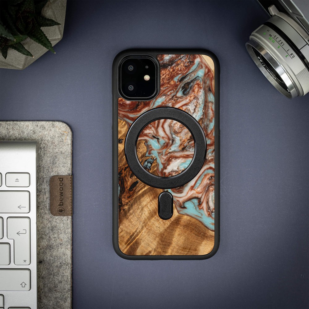 Etui Bewood Unique na iPhone 11 - Planets - Jowisz z MagSafe (3)