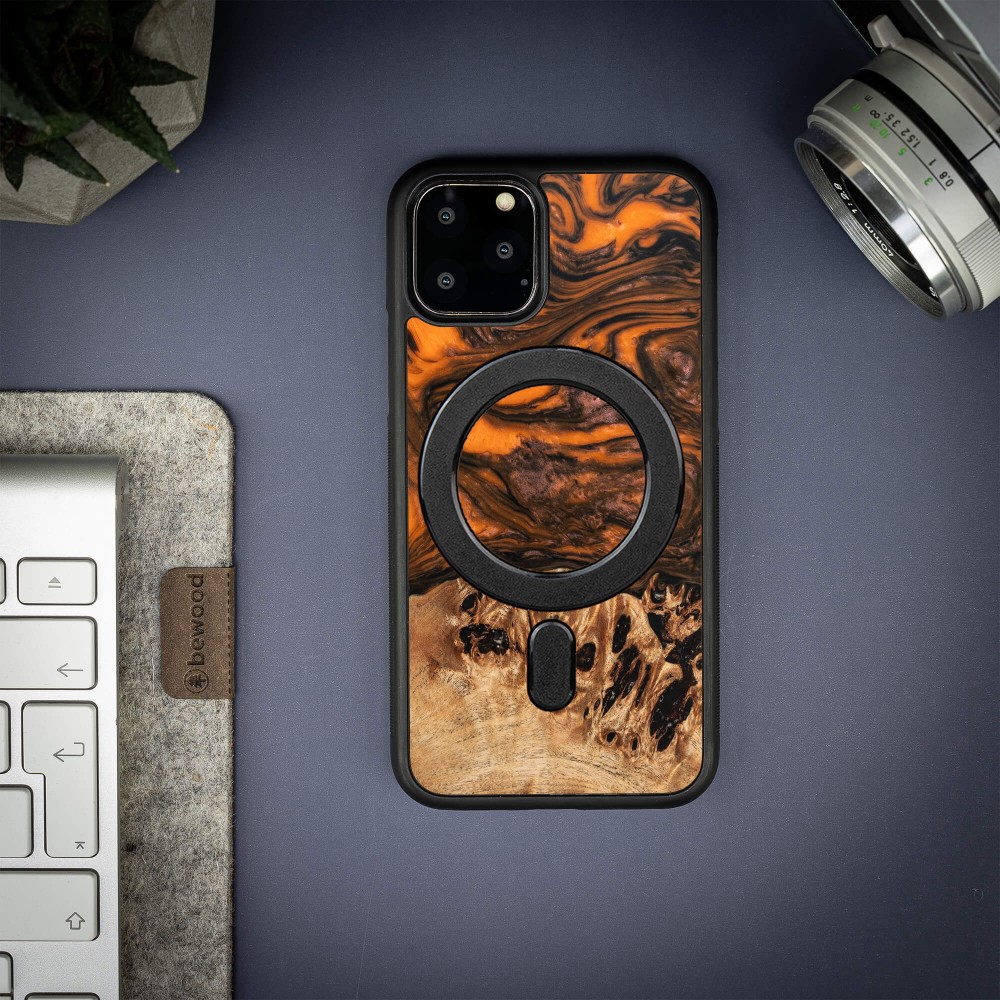 Etui Bewood Unique na iPhone 11 Pro - Orange z MagSafe (3)