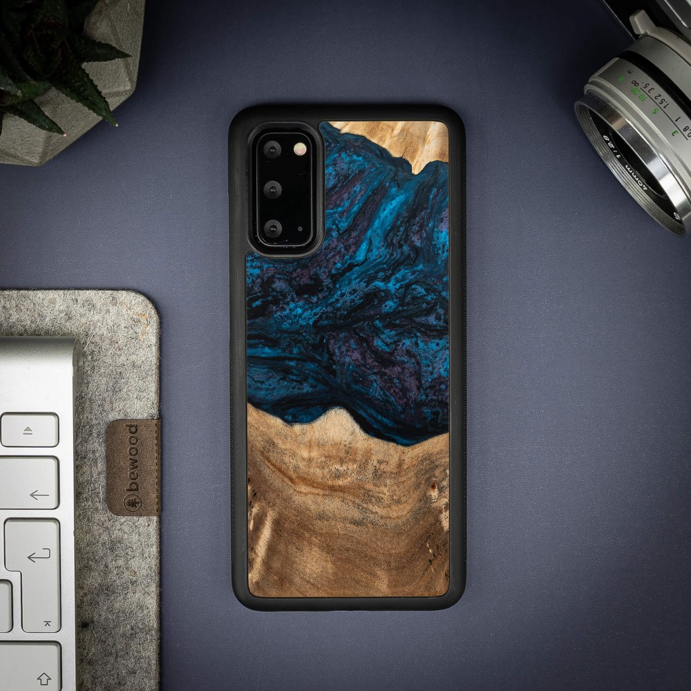 Etui Bewood Unique na Samsung Galaxy S20 - Planets - Neptun (2)