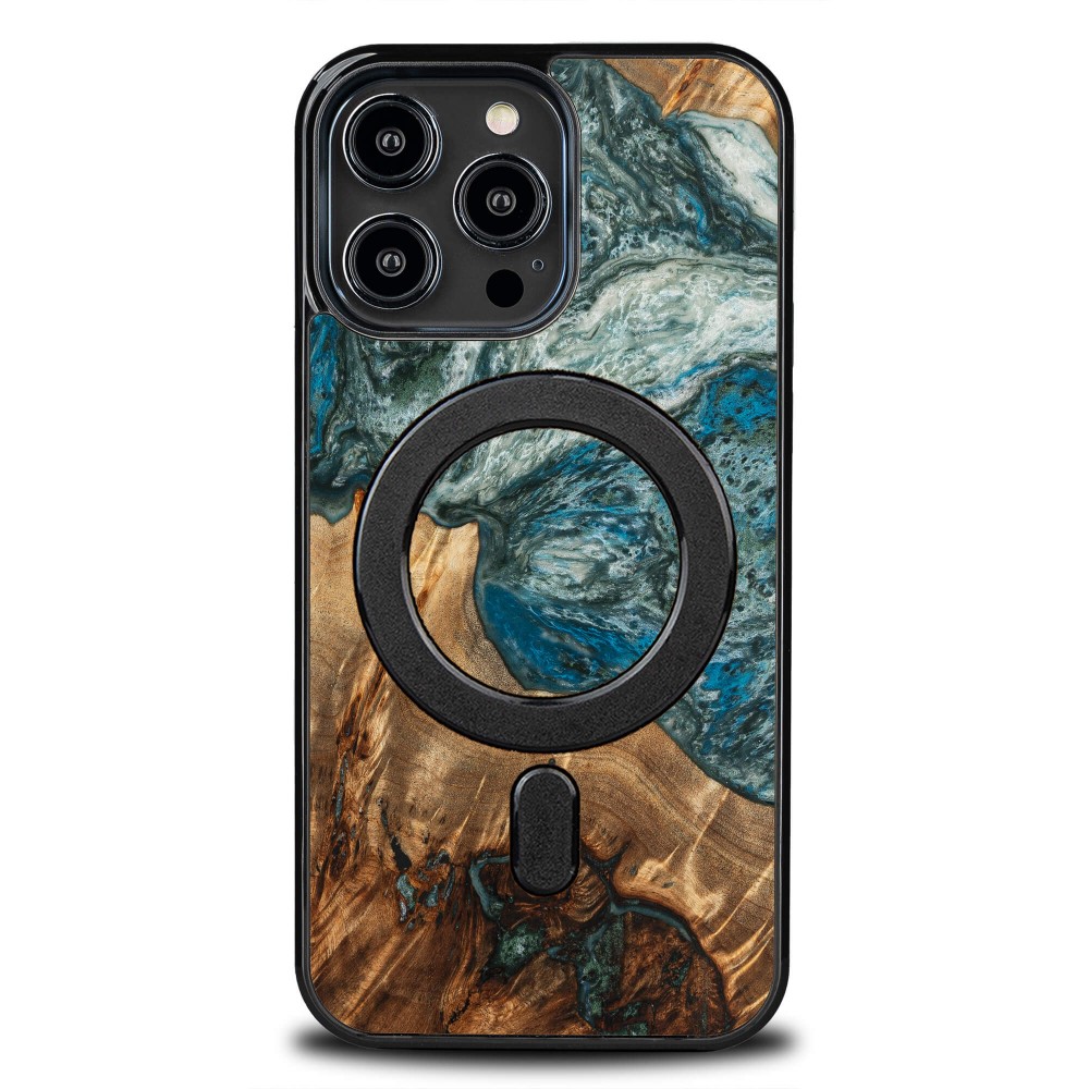 Etui Bewood Unique do iPhone 15 Pro Max - Planets - Ziemia z MagSafe (1)
