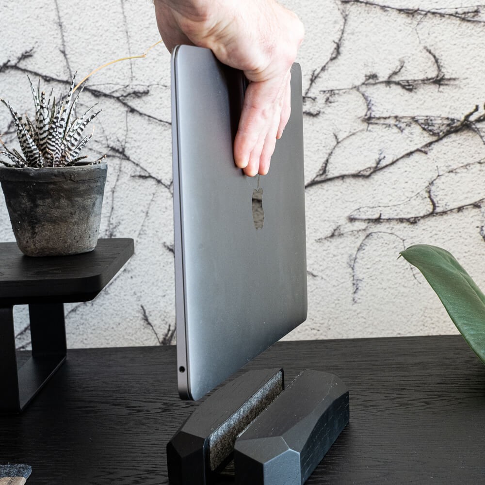 Bewood Laptop Stand - Geometric - Single - Black Oak (5)