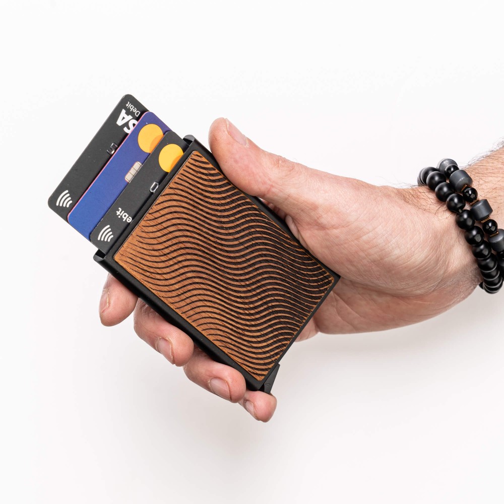 Bewood Unique Black Credit Card Case - Waves Merbau (3)