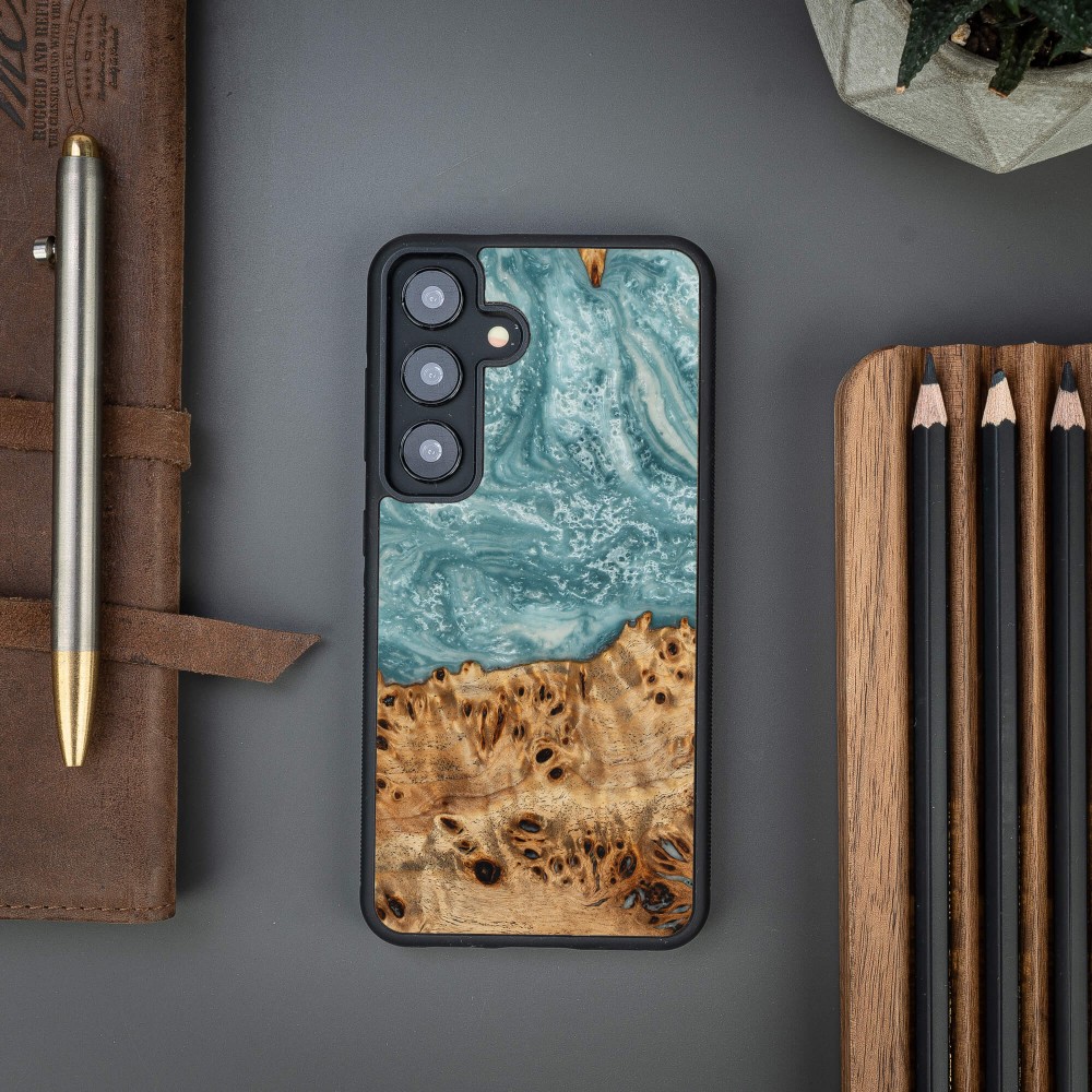 Etui Bewood Unique na Samsung Galaxy S24 - Planets - Uran (2)