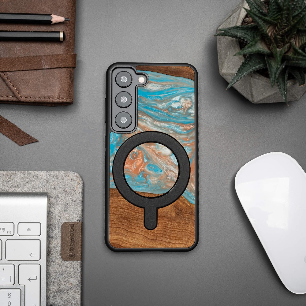 Etui Bewood Unique na Samsung Galaxy S23 - Planets - Saturn z MagSafe (3)