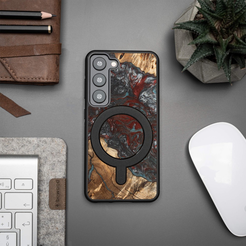 Etui Bewood Unique na Samsung Galaxy S23 - Planets - Pluton z MagSafe (3)