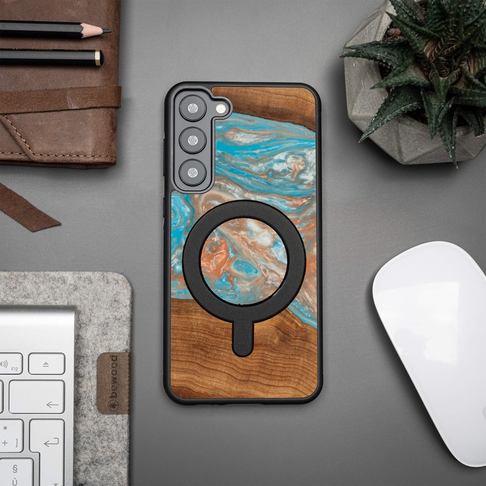 Etui Bewood Unique na Samsung Galaxy S23 Plus - Planets - Saturn z MagSafe (3)