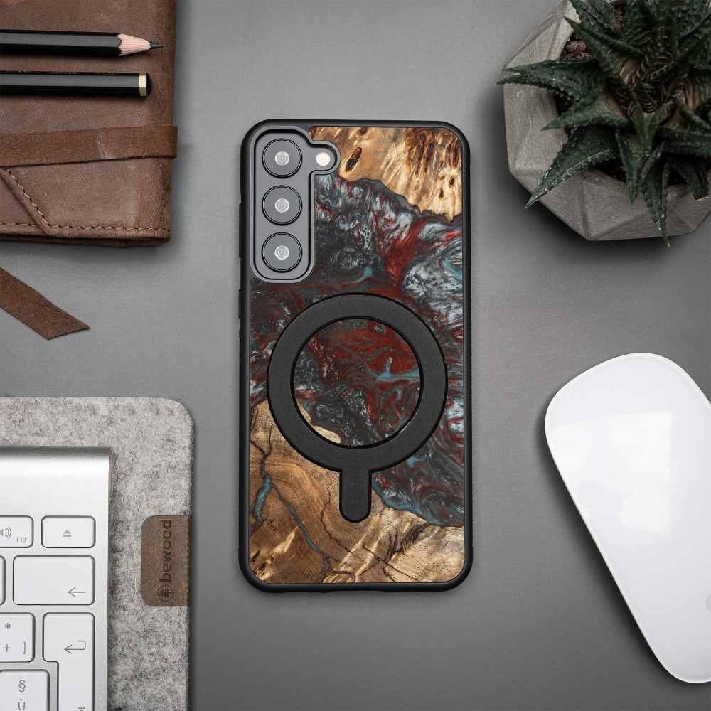 Etui Bewood Unique na Samsung Galaxy S23 Plus - Planets - Pluton z MagSafe (3)