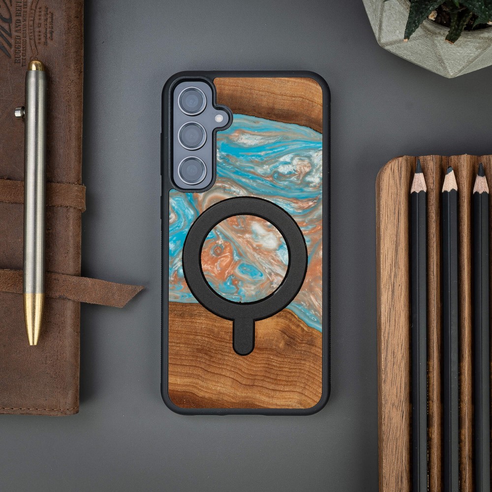 Etui Bewood Unique na Samsung Galaxy S23 FE - Planets - Saturn z MagSafe (3)