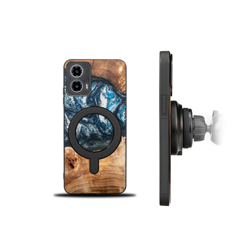 Etui Bewood Unique do Motorola G34 5G - Planets - Ziemia z MagSafe (2)