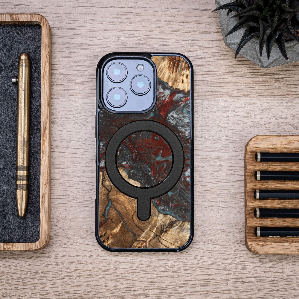 Etui Bewood Unique do iPhone 16 Pro - Planets - Pluton z MagSafe (4)