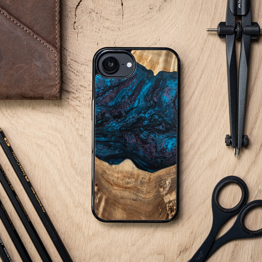 Etui Bewood Unique do iPhone 17e / 16e - Planets - Neptun (3)